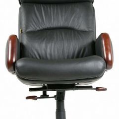 Кресло для руководителя Chairman 417 черный/орех темный, черный | фото 3